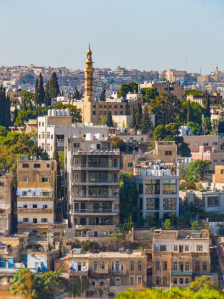 جبل عمان وازدحام المعنى (داخل الروتين، خارج&nbsp;الملل)